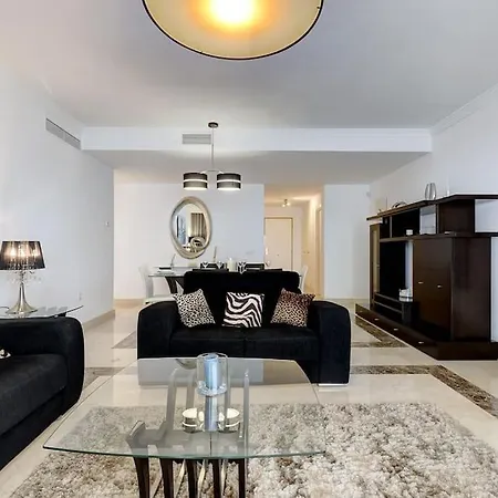 Modern 2-bedroom Flat Next To The Sea Apartment Marbella