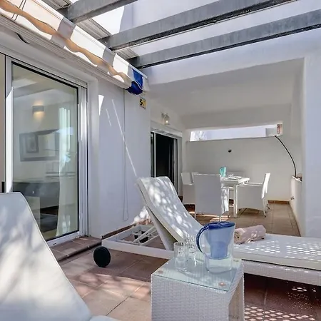 Apartment Modern 2-bedroom Flat Next To The Sea Marbella