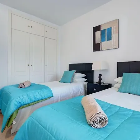 Modern 2-bedroom Flat Next To The Sea * Marbella